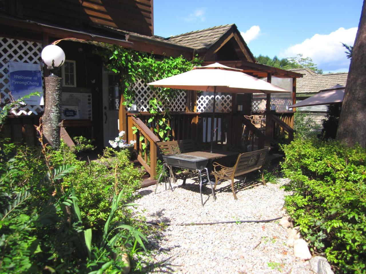 Mayfair Deneb Pension Pyeongchang Bagian luar foto