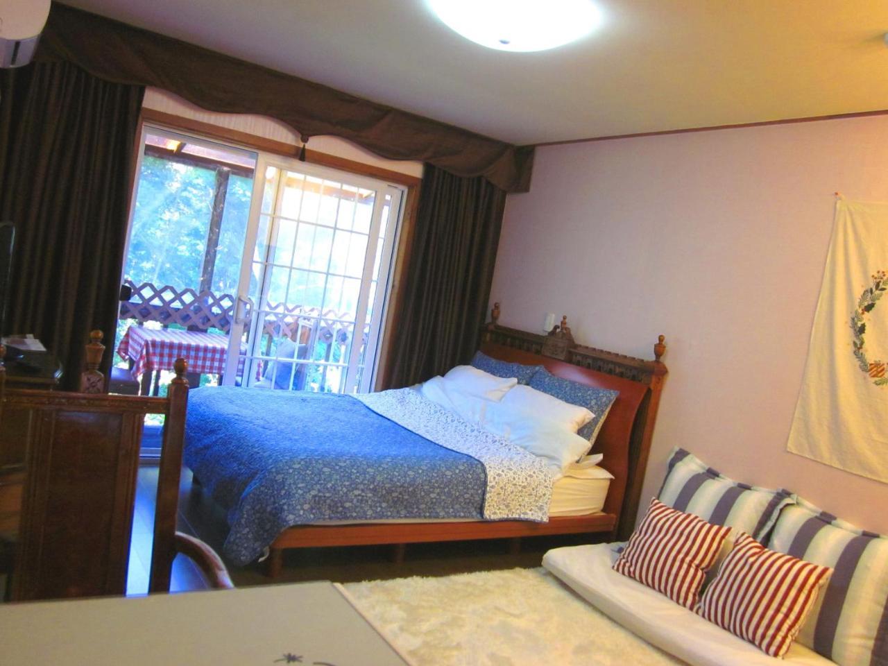 Mayfair Deneb Pension Pyeongchang Bagian luar foto