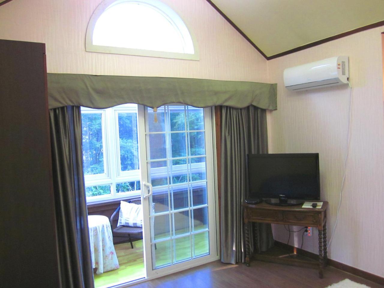 Mayfair Deneb Pension Pyeongchang Bagian luar foto