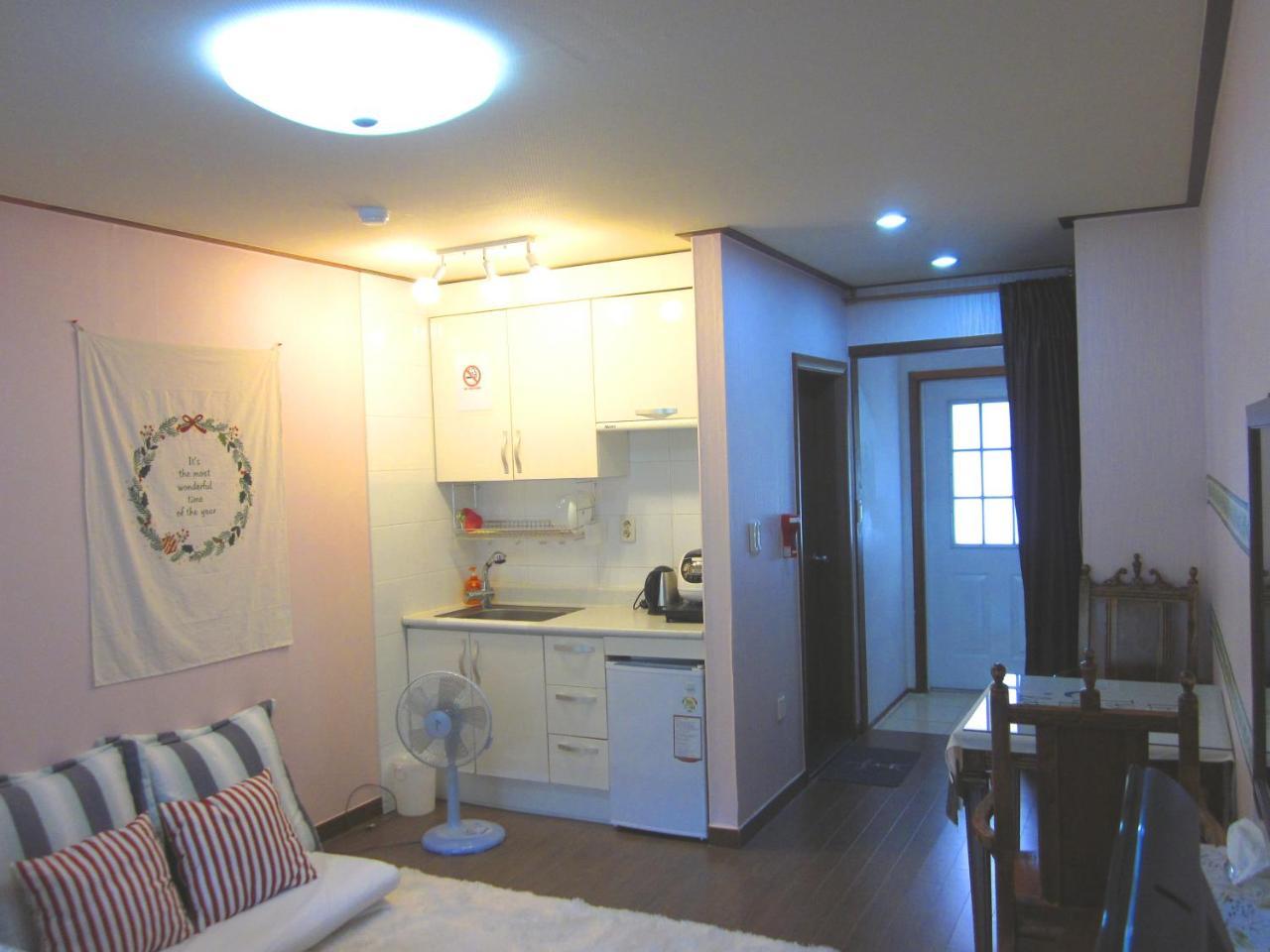 Mayfair Deneb Pension Pyeongchang Bagian luar foto
